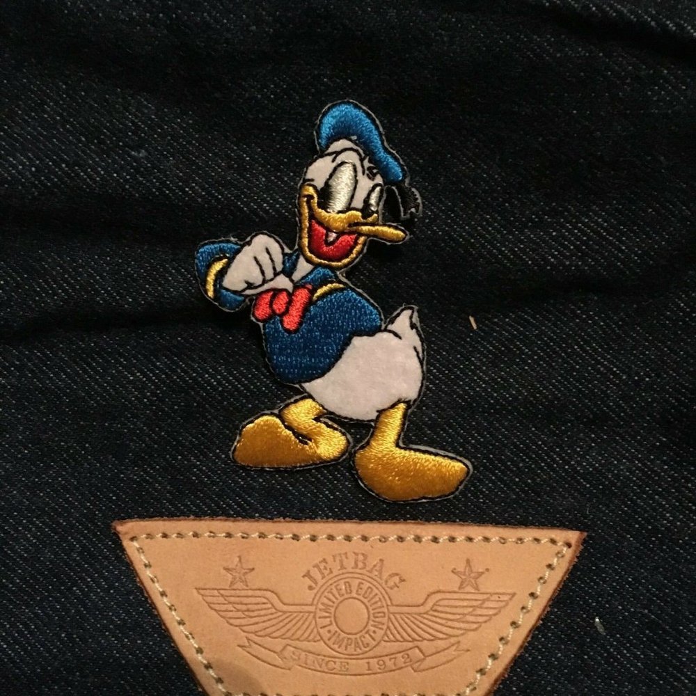 DONALD DUCK GREETS YOU ON CUTE PURSE DENIM NEW BAG